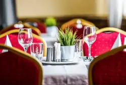 Hotelová restaurace, Interhotel America ****, Písek
