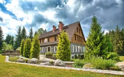 Góry Izerskie w Hotelu Perla Jizery *** ze śniadaniem/obiadokolacją, jacuzzi/sauną i welcome drinkiem
