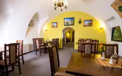 Restauracja, Hotel Myslivna ***, Trzeboń