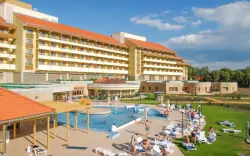 Kikapcsolódás Tapolcán a Hunguest Hotel Pelion ****-ban, termál wellnessel és félpanzióval + gyermeknek ingyen