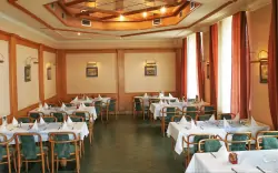 Reštaurácia, Hotel U Divadla ***, Znojmo, Južná Morava