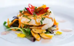 Polopenze v restauraci Hotelu Lenka ***, Krkonoše