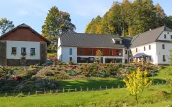 Nízký Jeseník u přehrady Kružberk: Relax Pension Schönwald *** s polopenzí a vstupem do wellness se saunami