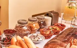 Az étteremben különféle finomságokat kóstolhat meg