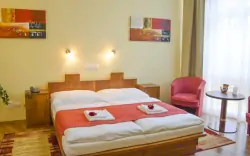 A szobák kényelmesen felszereltek