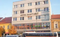 Ubytujte se v hotelu Zlatý Kříž