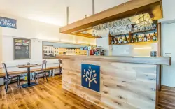Restaurace, Penzion 14, Hostinné