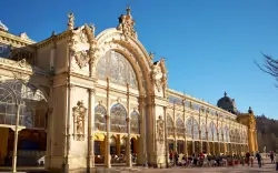 Mariánské Lázně w Hotelu Pelikán *** z obiadokolacją, basenem z jacuzzi i aż 4 zabiegi wellness