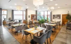 Café - Troja étterem, Hotel Troja ****, Prága