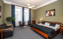 Izby, Hotel Havel, Rychnov nad Kněžnou