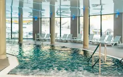 Bazén, Aparthotel Czarna Perła – Czarna Góra Resort