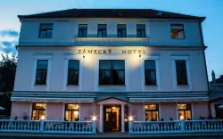 Vranov nad Dyjí len 1 km od zámku: Dovolenka v Grandhoteli Sluchátko *** s raňajkami + parkovanie zadarmo
