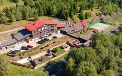 Krušné hory: Jáchymov a Božídarské rašeliniská v Pensione H s polpenziou + krytý bazén, wellness a aktivity