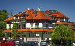 Maďarsko: Eger v Hotelu Ködmön **** s polopenzí a neomezeným wellness (vířivka, sauny) + slevy do restaurací