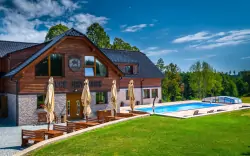 Česká Sibiř: Ranch Jestřebice se snídaní či polopenzí, bazénem, wellness centrem a ochutnávkou specialit