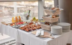 Reggeli, Joel Hotel ****, Novalja, Horvátország