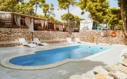 Medence, Boutique Camping Bunja, Brac, Horvátország