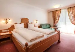 Rooms, Hotel Seelaus ****, Dél-Tirol, Olaszország