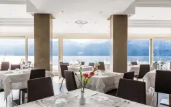 Restaurace s výhledem, Hotel Vega ***, Malcesine, Itálie