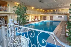Beltéri medence, Quisisana Hotel Terme & Beauty Farm ****, Abano Terme, Olaszország