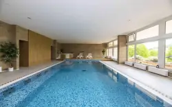 Vnútorný bazén v Hoteli Harmonie ***, LUHA Resort, Luhačovice, Česko