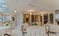 Reštaurácia, Hotel Flora, Stresa, Taliansko