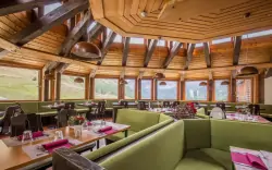 Stílusos étterem, Blu Hotel Senales Zirm-Cristal ****, Maso Corto (BZ)