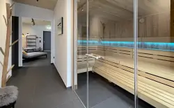 Szauna és pihenőhelyiség, Mariandl im Oberwirt, Eggenfelden, Németország