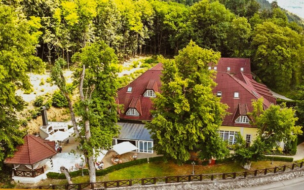 Park Hotel na Baračke  ****