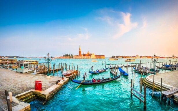 Navštivte romantické Benátky