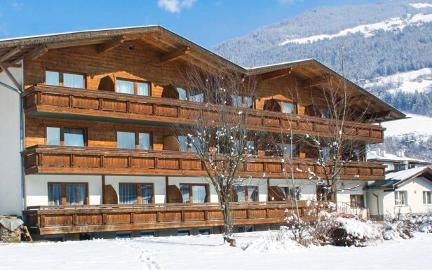 Hotel Zillertal leží v Zillertalském údolí v Tyrolsku