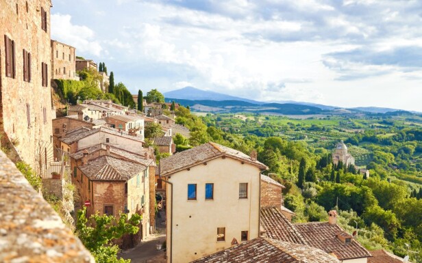 Historické město Montepulciano, Toskánsko, Itálie