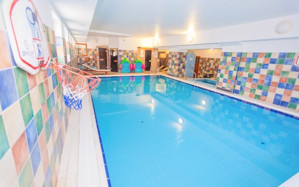 Luxusní wellness, bazén, Boutique Hotel Szárcsa, Maďarsko