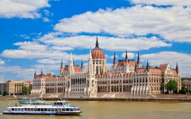 Budapešťský parlament patří k nejkrásnějším budovám celého města