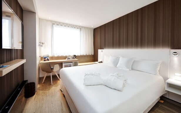 Krásna izba, Hotel Occidental Praha ****