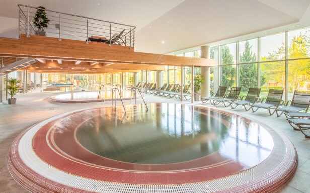 Bazény vo wellness, Greenfield Hotel Golf & Spa ****