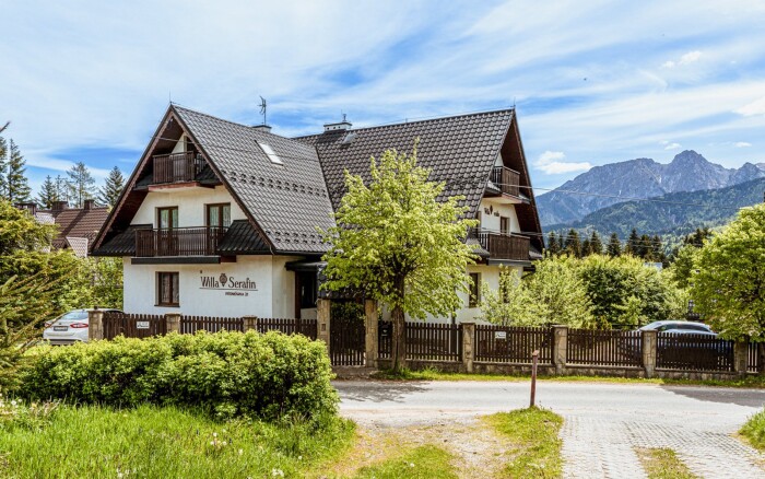 Tatry u Zakopaného: Pobyt ve Wille Serafin *** se snídaní a bohatým vyžitím (stolní tenis, kulečník, zahrada)