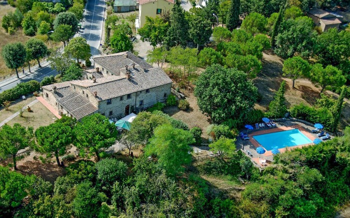 Olaszország: Romantikus üdülés Toszkánában a Hotel Il Colombaio ***-ban, reggelivel és kültéri medencével