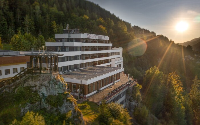 Bécsi Alpok: Pihenés a Sporthotel am Semmering ***-ben, wellnessel, félpanzióval, fitnessel és kalandparkkal