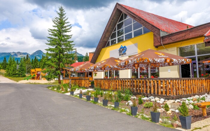 Vysoké Tatry: Hotel Rysy *** s wellness, vstupom do aquaparku, procedúrami a balíčkom zliav + polpenzia