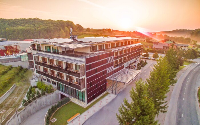 Slovinsko: Hotel Bioterme **** s polopenzí a neomezeným termálním aquaparkem (10 bazénů a sauny) + animace