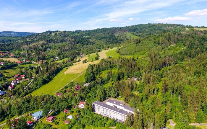 Poľské Beskydy neďaleko hraníc: Visla v Hoteli Pod Jedlami *** s polpenziou, saunou aj fitness + zábavná zóna