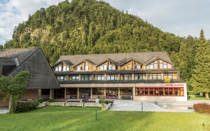 Rakúsko: Údolie rieky Alm v JUFA Hoteli Grünau im Almtal *** s polpenziou + wellness (2 sauny) a zľavová karta