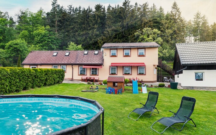 Pobyt u NP Šumava ve Wellness apartmánech Andrea se snídaněmi, privátním wellness, procedurami a láhví sektu