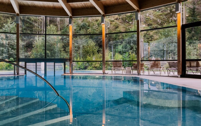 Tyrolsko u NP Vysoké Taury: Spa Hotel Zedern Klang ****superior s rozšířenou polopenzí a neomezeným wellness
