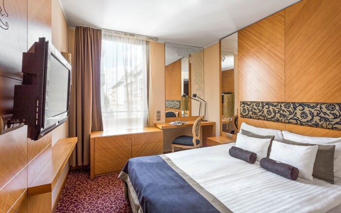 Budapešť v centru blízko nádraží a lázní: Pobyt v Marmara Hotelu **** se snídaní nebo polopenzí + WiFi zdarma