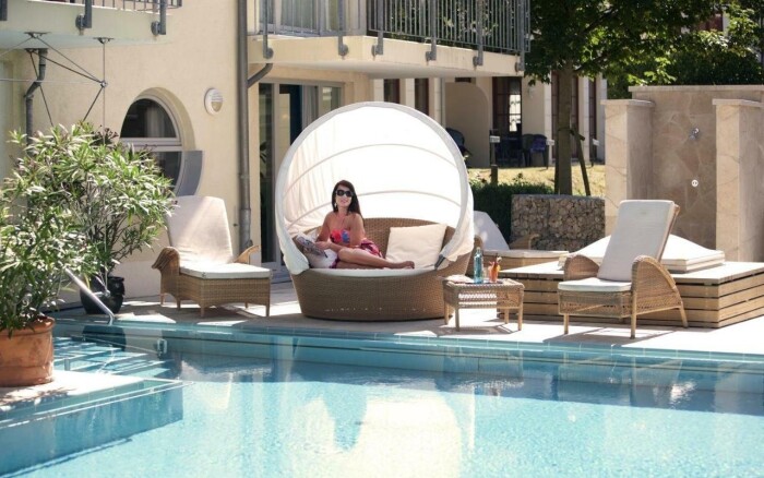 Dovolená na ostrově Usedom ve Strandhotelu Heringsdorf **** se snídaněmi, vnitřním termálním bazénem a saunami