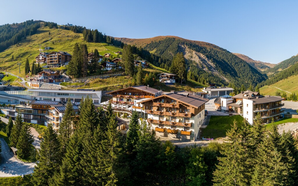  Pihenés az Alpokban az Ursprung Panorama Hotel ****-ben, félpanziós ellátással és wellnessel akciós termékkép 1