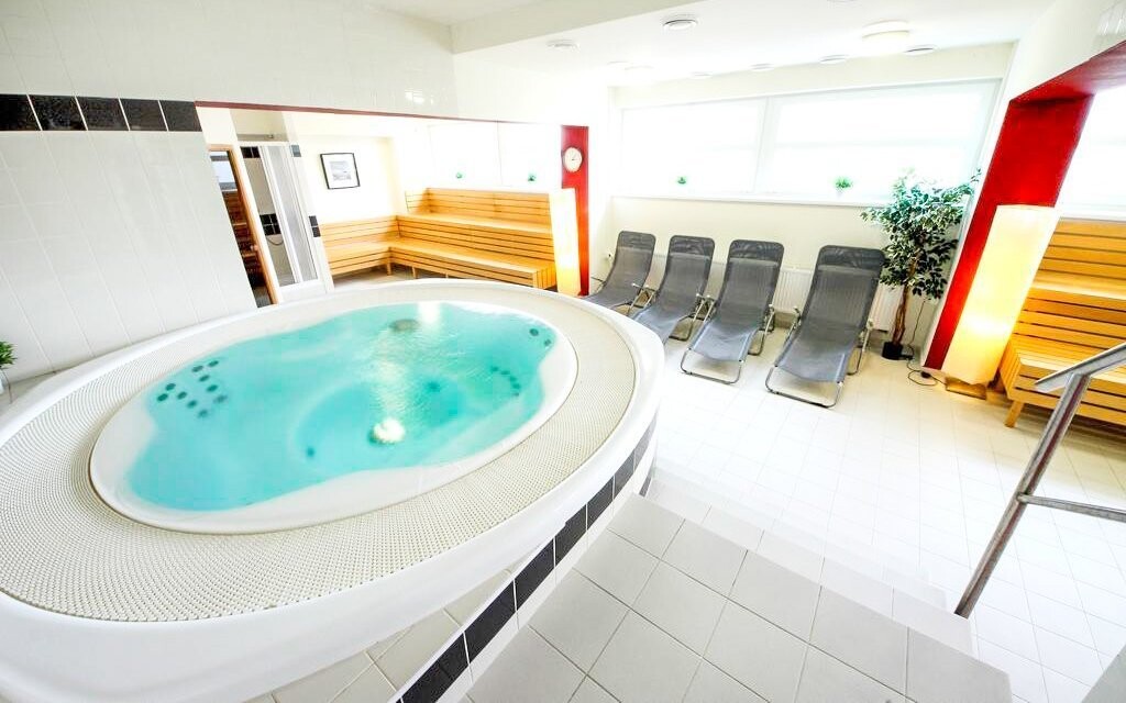 Využít můžete vířivou vanu v relaxační zóně