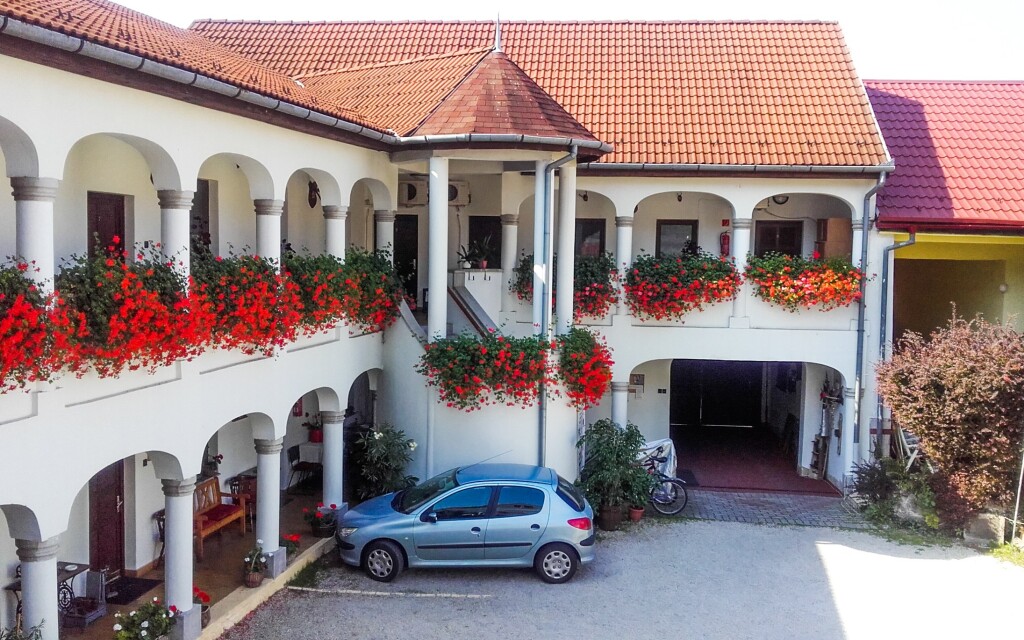 Éden Panzió és Vendégház ***, Eger